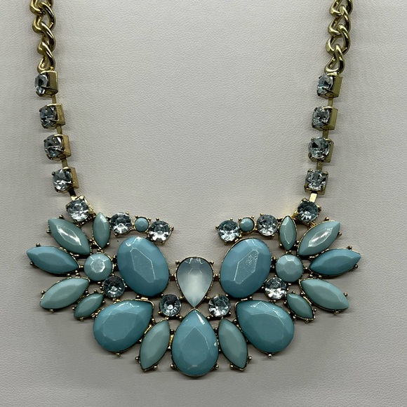 Sky Blue Necklace - Picture 2 of 4